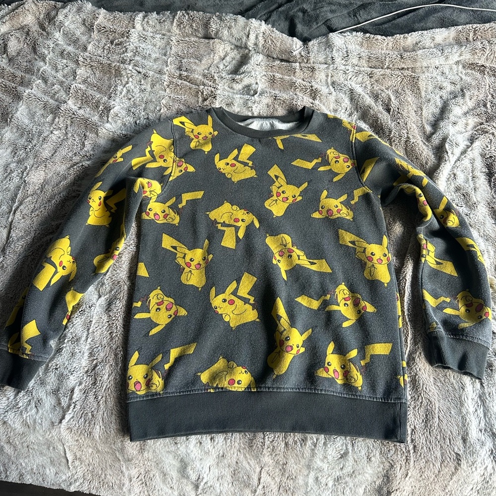 Pokemon sweater